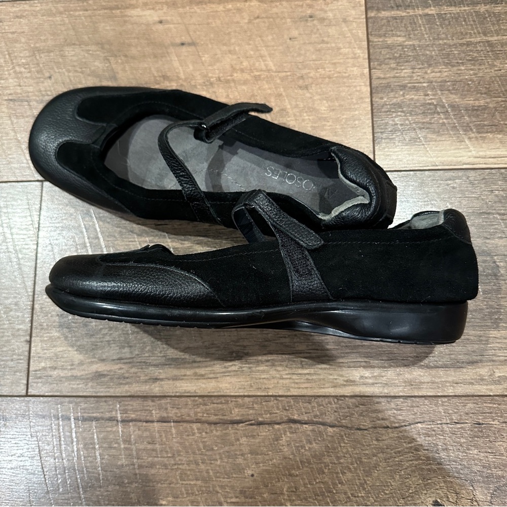 AEROSOLES Black Mary Jane Flats - Picture 8 of 8